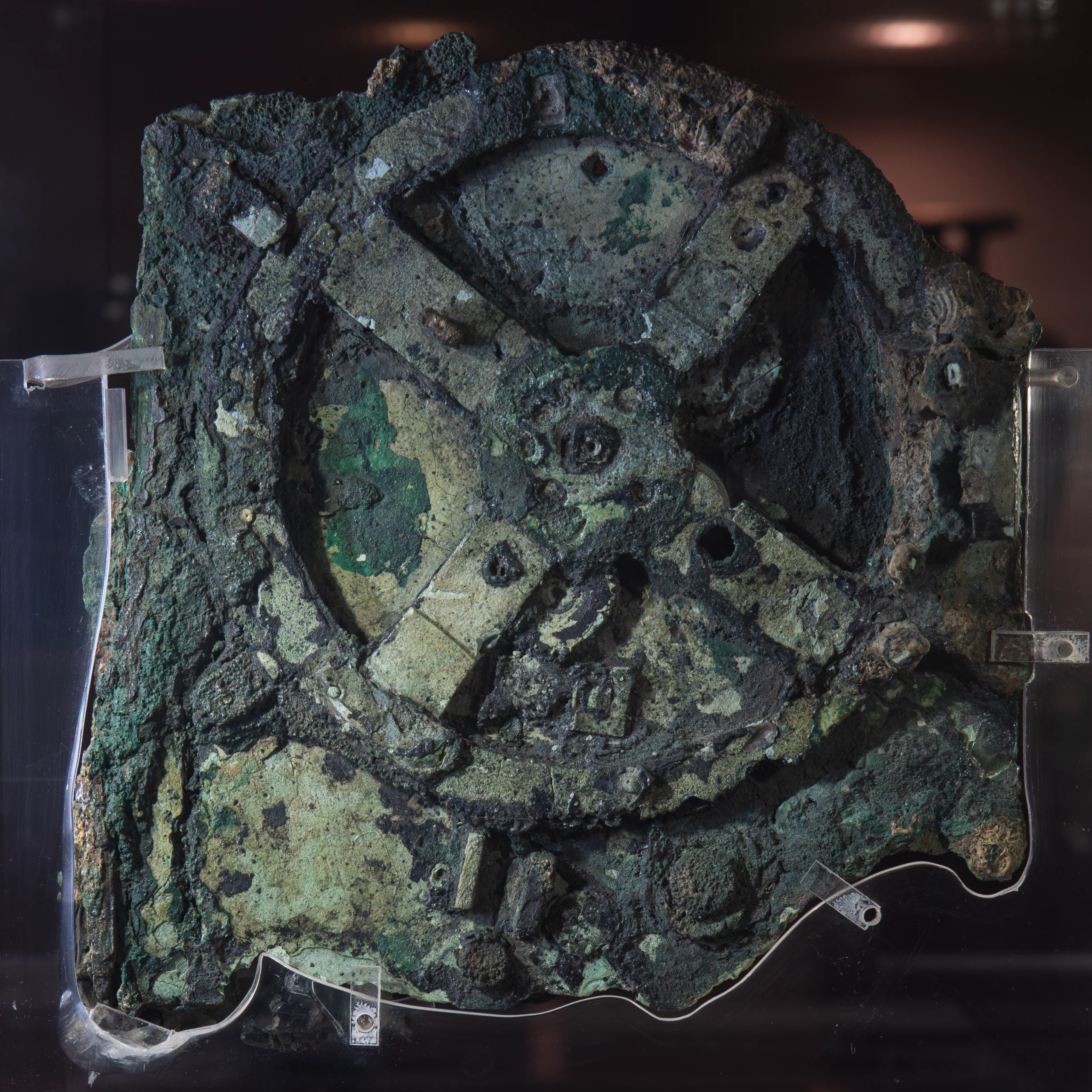The Antikythera Mechanism: The Ancient Machine That Shouldn’t Exist